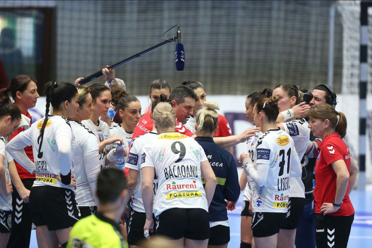 SCM RM. VÂLCEA - KRIM LJUBLJANA 31-16 // FOTO Ca un tăvălug! Campioana României, debut entuziasmant în grupele principale