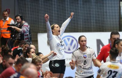 SCM RM. VÂLCEA - KRIM LJUBLJANA 31-16 // FOTO Ca un tăvălug! Campioana României, debut entuziasmant în grupele principale