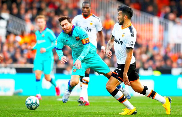 VALENCIA - BARCELONA 2-0 // VIDEO+FOTO Continuă degringolada catalanilor: Barcelona și Quique Setien, îngenuncheați în tărâmul „liliecilor”