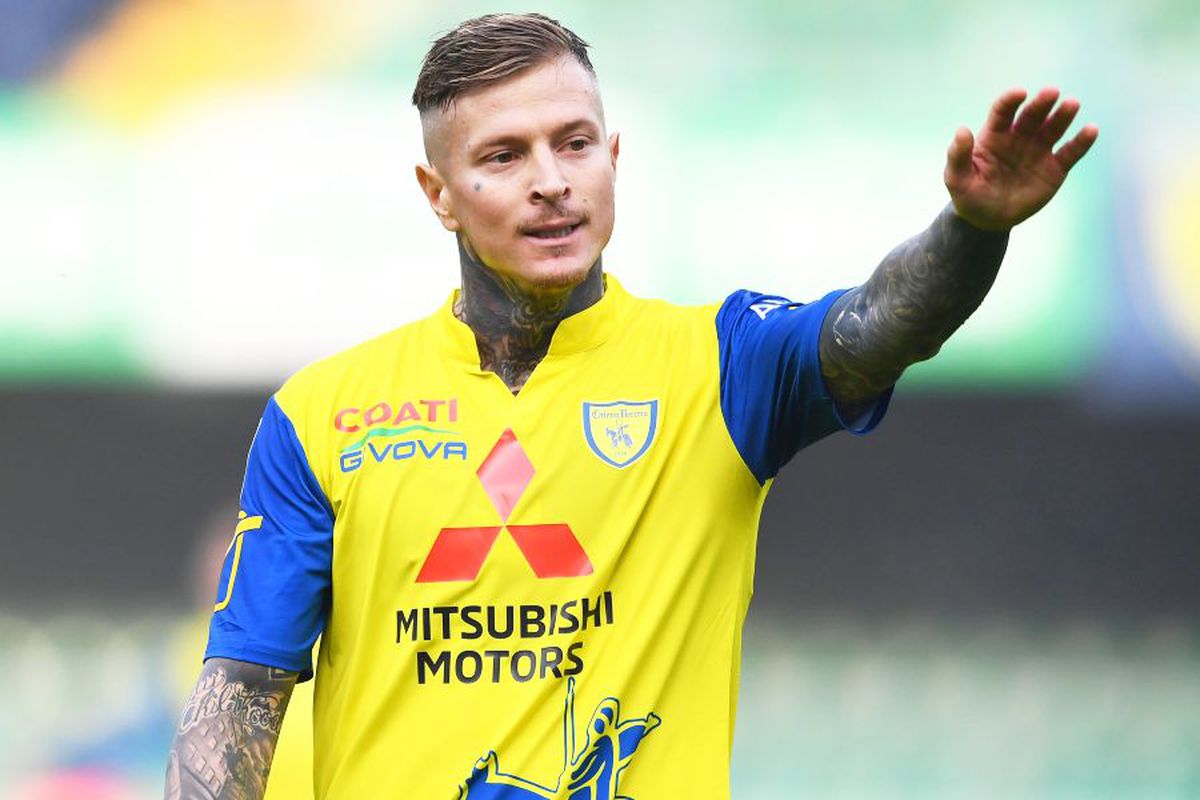 Ce-a fost în mintea lor?! Cele mai ciudate tatuaje din lumea fotbalului! Cine și-a scris numele pe frunte + desenul intim ales de Messi