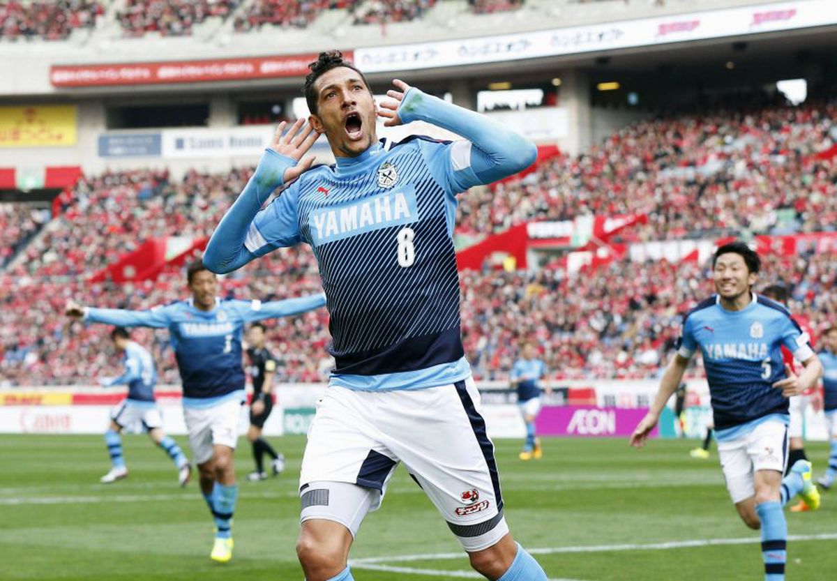 Ce-a fost în mintea lor?! Cele mai ciudate tatuaje din lumea fotbalului! Cine și-a scris numele pe frunte + desenul intim ales de Messi