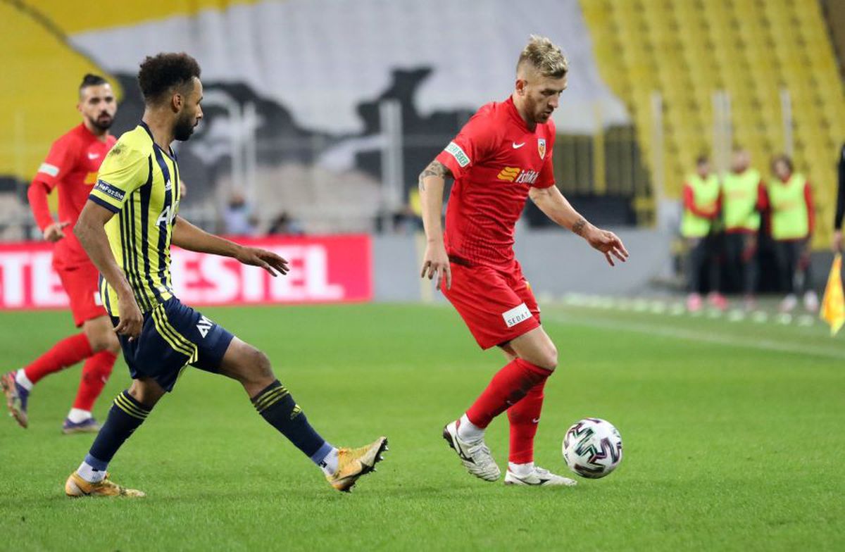 FOTO. Fenerbahce - Kayserispor 3-0 » Echipa lui Dan Petrescu, spulberată la Istanbul! Săpunaru a fost integralist