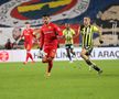 FOTO. Fenerbahce - Kayserispor 3-0 » Echipa lui Dan Petrescu, spulberată la Istanbul! Săpunaru a fost integralist