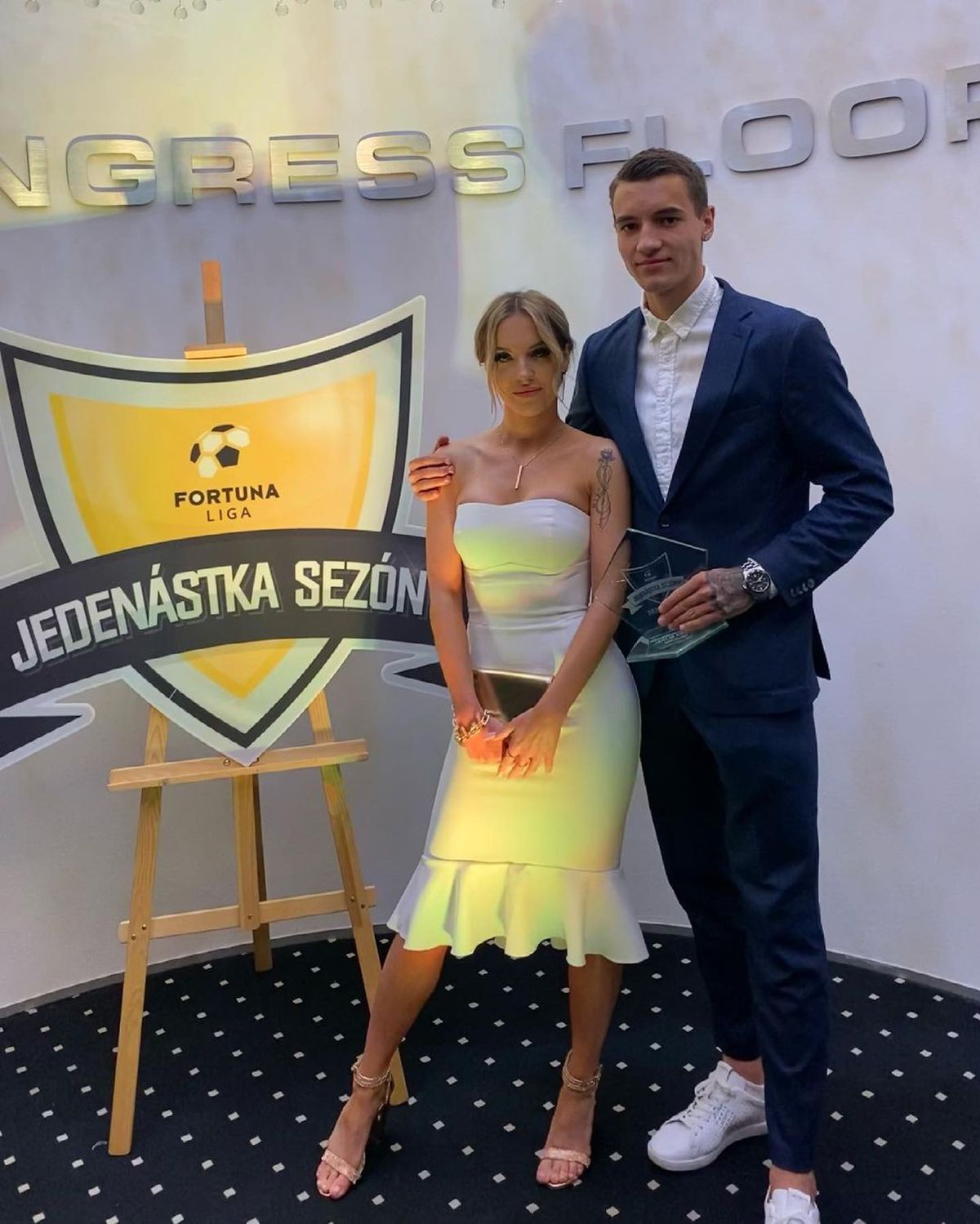 A furat toate privirile la prezentarea iubitului la Arsenal: „Londra, sunt gata”