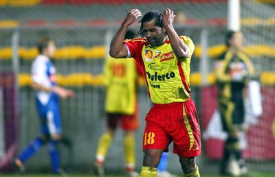 Un fost jucător de la CS Universitatea Craiova riscă să fie condamnat la închisoare! » Ce faptă a comis