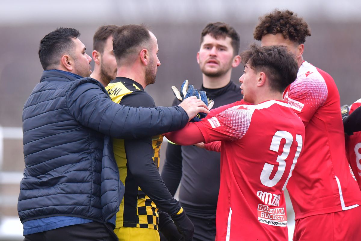 Dinamo - CSO Plopeni 1-1 » Roș-albii, aproape de un eșec în fața unei echipe din Liga 3: au egalat în prelungiri! + Un „câine”, accidentat grav: „Nu mai pot să calc!”