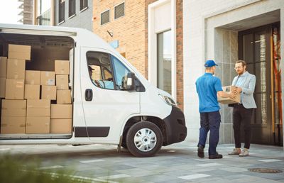 Servicii de coletarie door to door in Europa