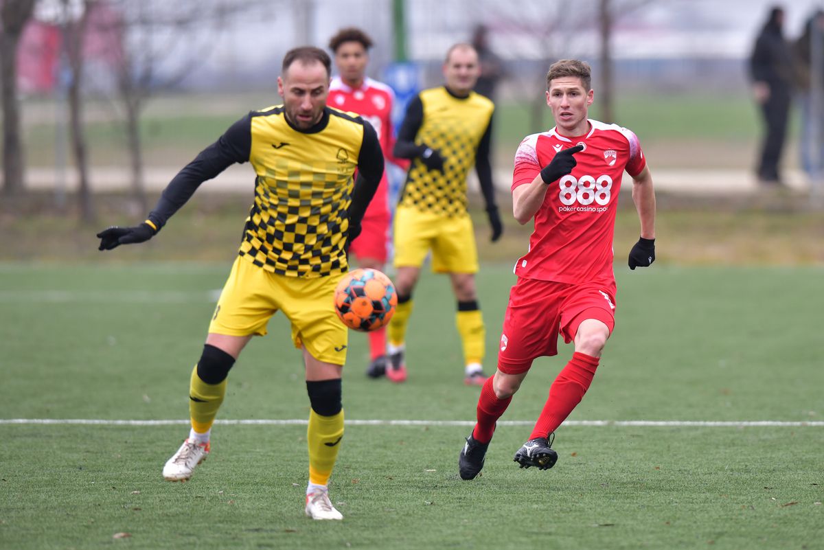 Dinamo - CSO Plopeni 1-1 » Roș-albii, aproape de un eșec în fața unei echipe din Liga 3: au egalat în prelungiri! + Un „câine”, accidentat grav: „Nu mai pot să calc!”