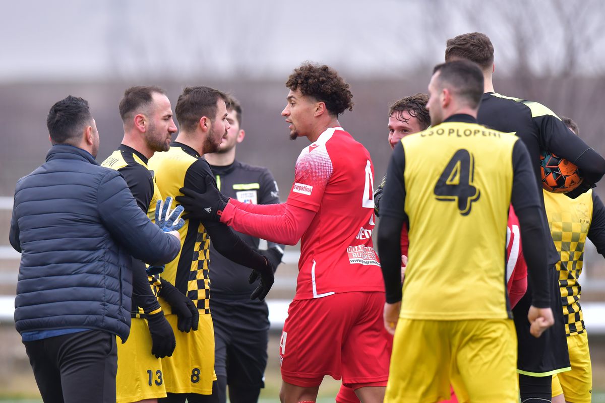 Dinamo - CSO Plopeni 1-1 » Roș-albii, aproape de un eșec în fața unei echipe din Liga 3: au egalat în prelungiri! + Un „câine”, accidentat grav: „Nu mai pot să calc!”