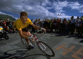 Dezvăluire cutremurătoare la podcastul lui Toni Kroos » Un ciclist legendar a sugerat că s-a gândit la sinucidere: „Fără ei, n-aș mai fi fost aici”