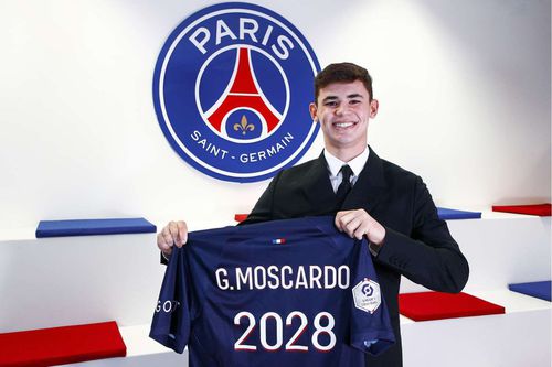 Gabriel Moscardo (18 ani), prezentat oficial de PSG