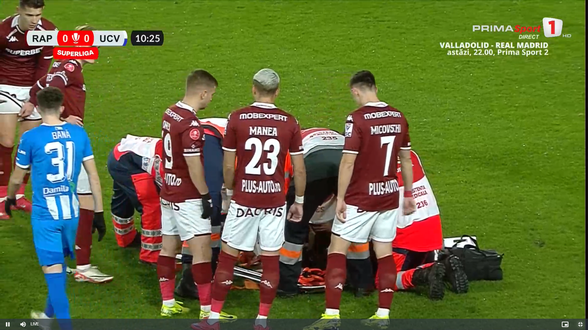 Clipe de panică în Giulești: titularul Rapidului a părăsit terenul pe targă, cu guler cervical