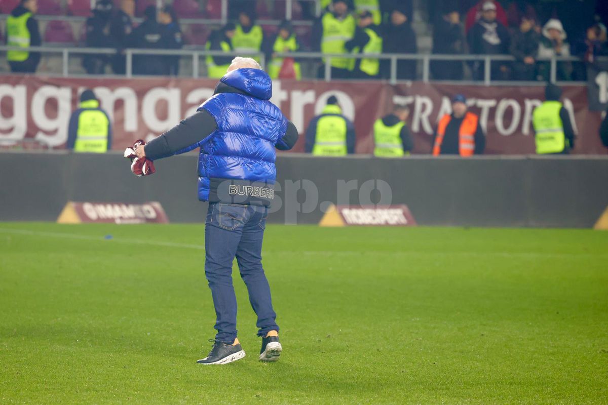 Marius Șumudică l-a lăudat după Rapid - Craiova: „Senzațional, vreau să-l felicit” + Un jucător dat afară: „Pleacă”