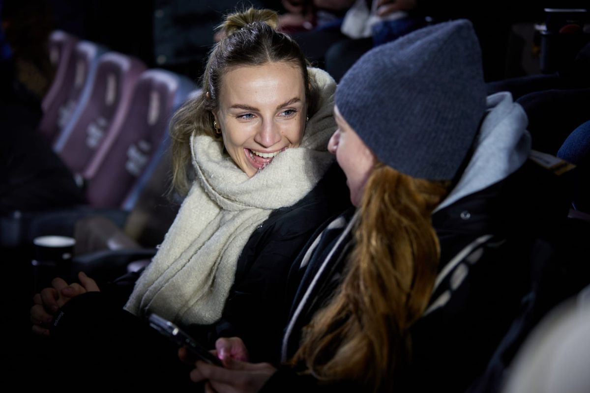 Fetele de la handbal la Rapid - Craiova