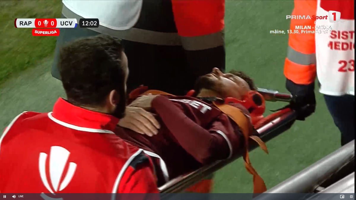 Jakub Hromada a părăsit terenul pe targă