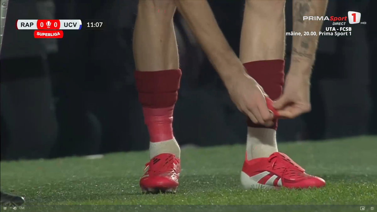 Jakub Hromada a părăsit terenul pe targă