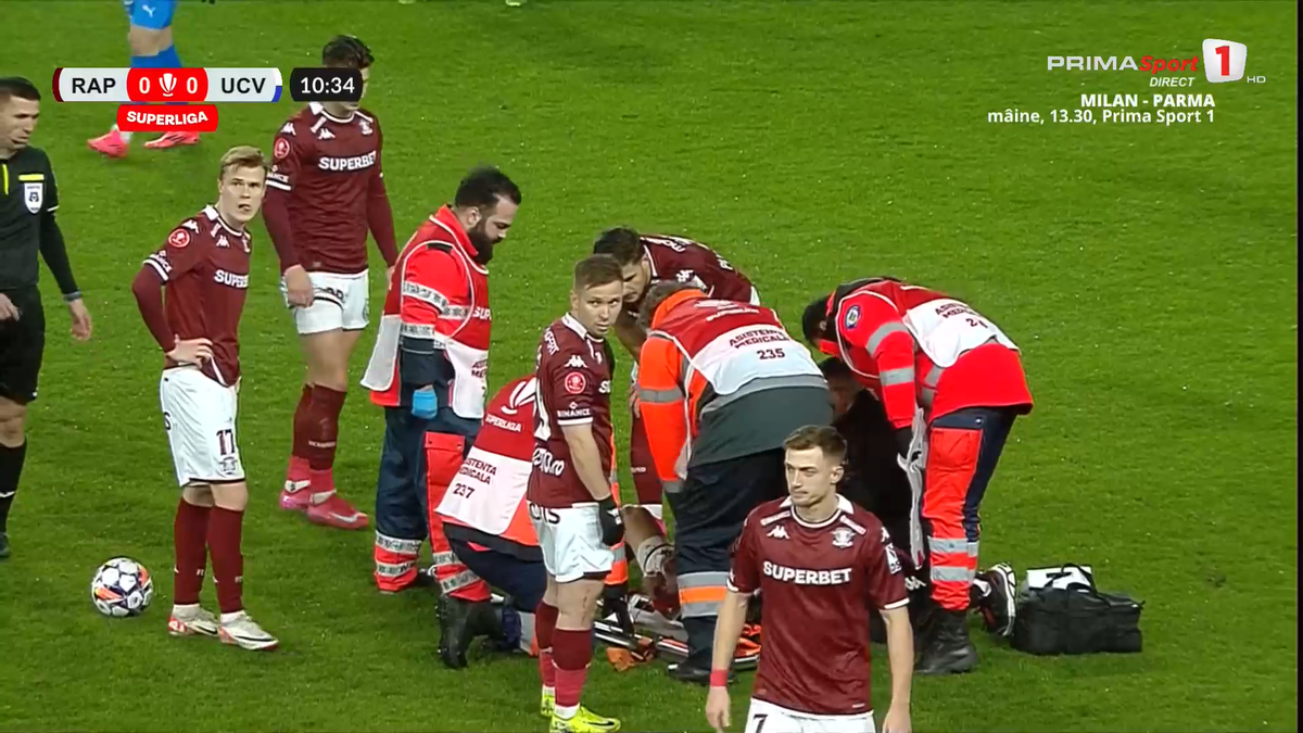 Clipe de panică în Giulești: titularul Rapidului a părăsit terenul pe targă, cu guler cervical