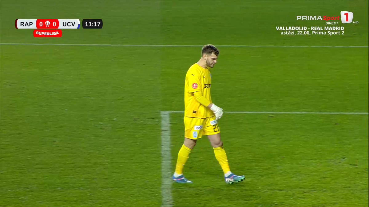 Jakub Hromada a părăsit terenul pe targă