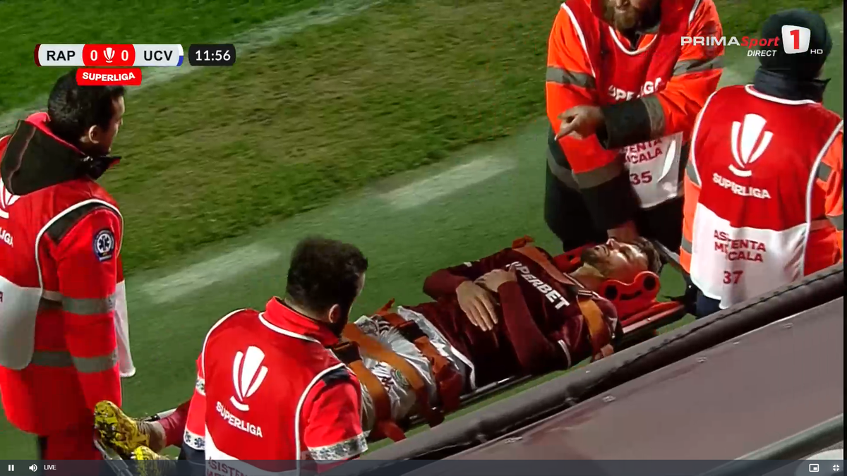 Jakub Hromada a părăsit terenul pe targă