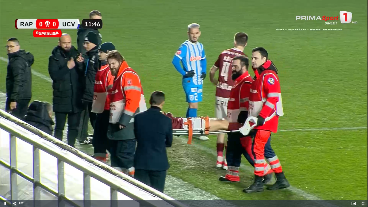 Jakub Hromada a părăsit terenul pe targă