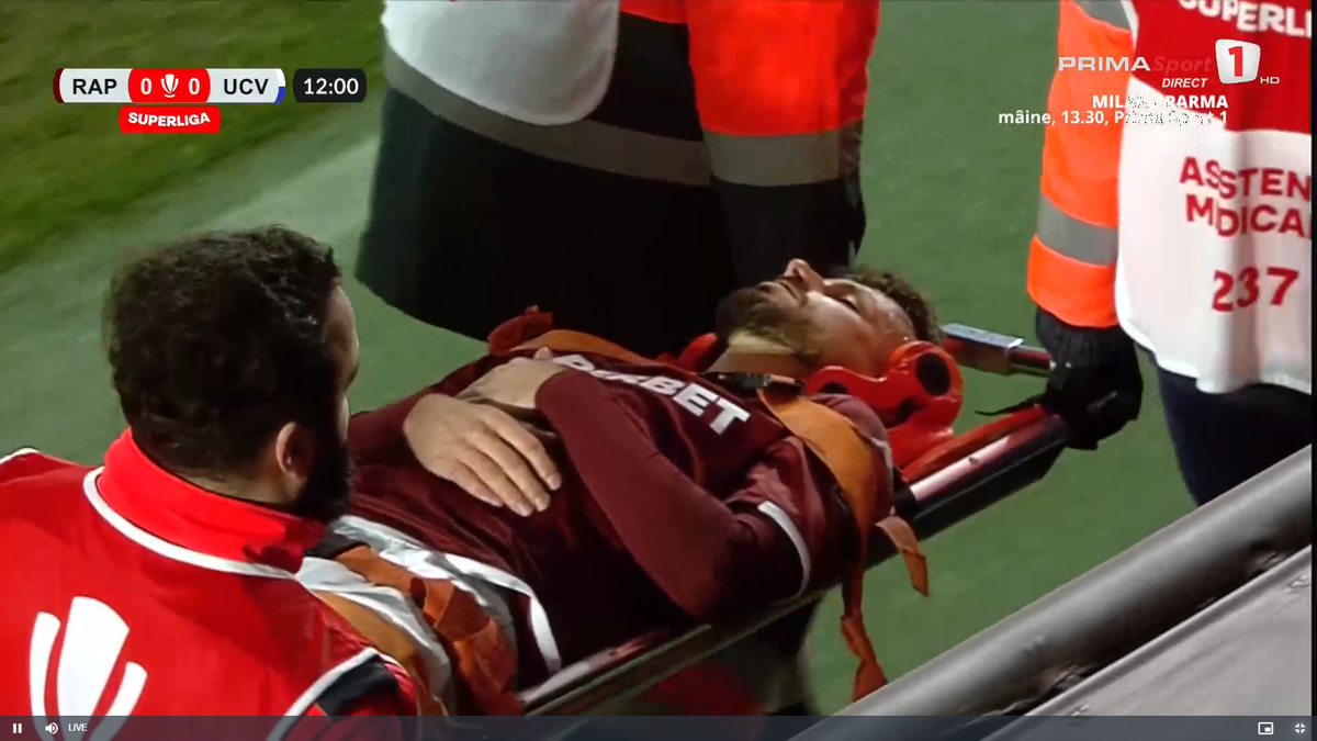 Clipe de panică în Giulești: titularul Rapidului a părăsit terenul pe targă, cu guler cervical