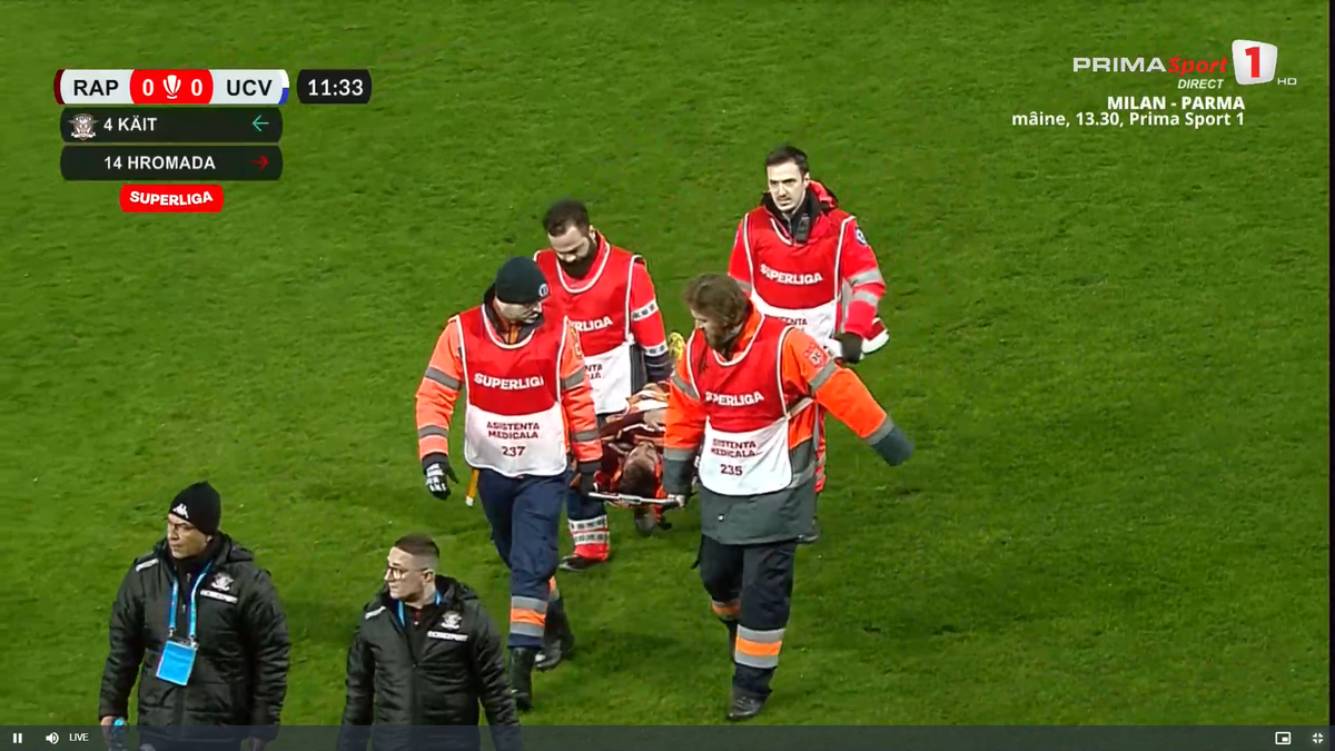 Jakub Hromada a părăsit terenul pe targă