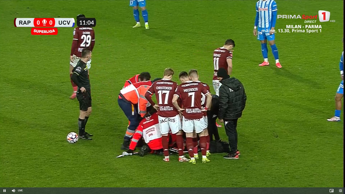 Jakub Hromada a părăsit terenul pe targă