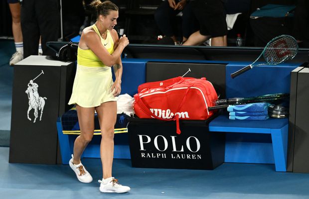 Aryna Sabalenka a explicat de ce și-a distrus racheta în finala de la Australian Open: „Am încercat să fiu o persoană bună”