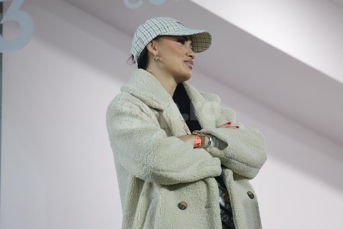 Cu două săptămâni înainte de plecarea în Asia Express cu Tamaș, Alexa a venit cu soția la Rapid - Universitatea Craiova » Imaginile surprinse în Giulești