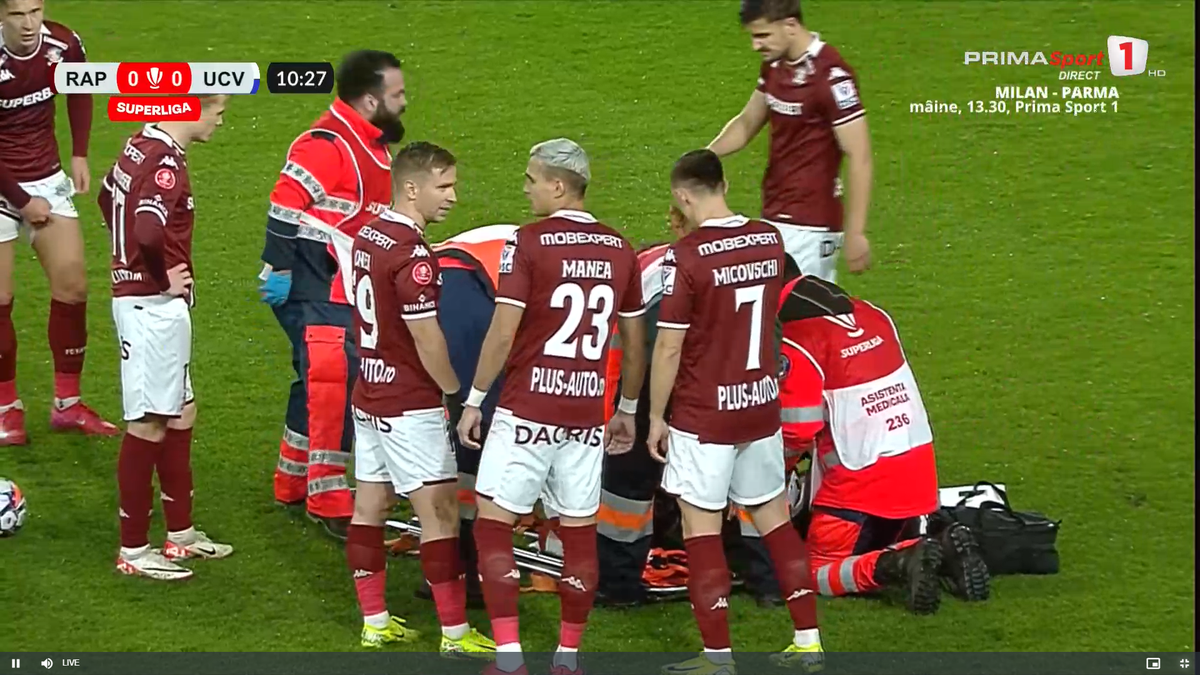 Jakub Hromada a părăsit terenul pe targă