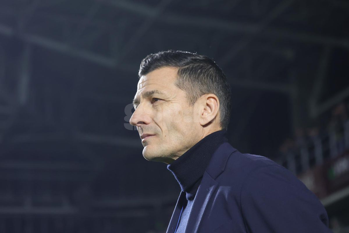 Marius Șumudică l-a lăudat după Rapid - Craiova: „Senzațional, vreau să-l felicit” + Un jucător dat afară: „Pleacă”