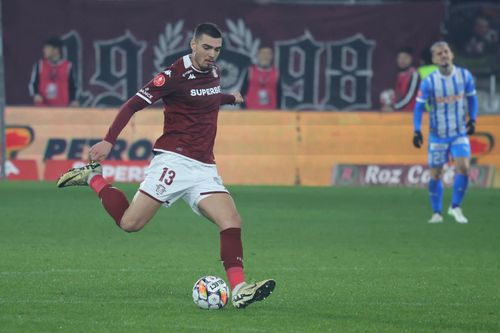 Denis Ciobotariu în Rapid - Universitatea Craiova. Foto: Ionuț Iordache GSP