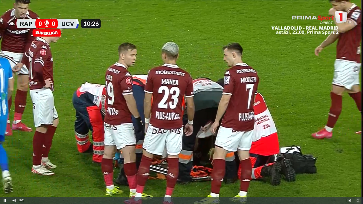 Jakub Hromada a părăsit terenul pe targă