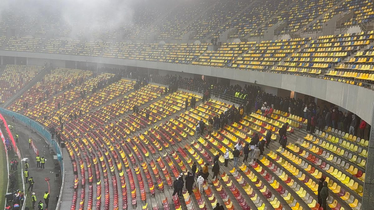 Ce a făcut Peluza Nord pe finalul meciului FCSB - CFR Cluj