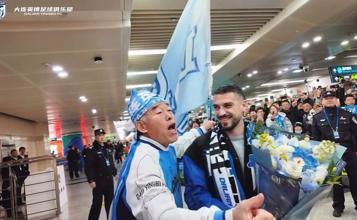 Imagini tari cu Nicolae Stanciu la sosirea în China