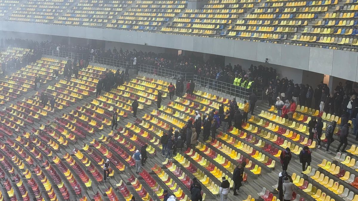 Ce a făcut Peluza Nord pe finalul meciului FCSB - CFR Cluj