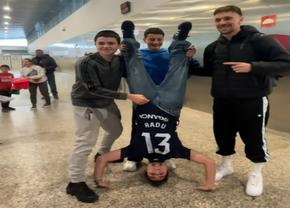 Apreciat de suporteri » Ionuț Radu, întâlnire inedită cu fanii în aeroport