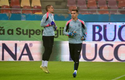 Discreție totală: noul sponsor a apărut în premieră pe echipament, la FCSB - CFR Cluj