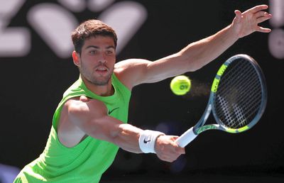 Carlos Alcaraz trece ca taifunul la Australian Open » Este în sferturi fără set pierdut