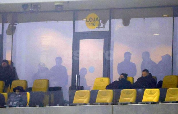 Imaginea deznădejdii! Ce făcea Mihai Stoica la 3-1 pentru CFR Cluj