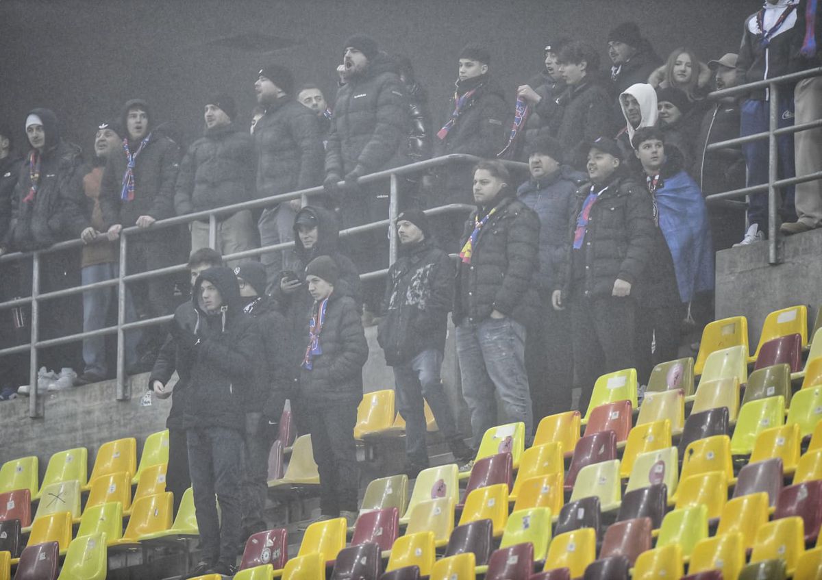 Ce a făcut Peluza Nord pe finalul meciului FCSB - CFR Cluj