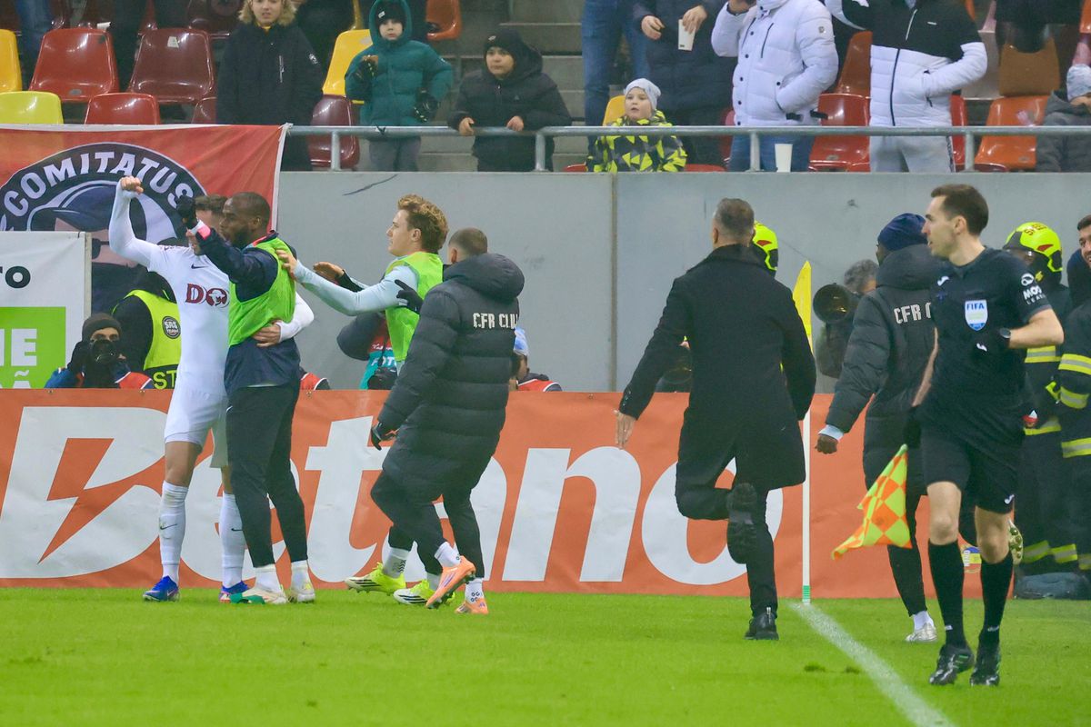 Daniel Pancu, bucurie după golul lui Andrei Cordea din FCSB - CFR Cluj