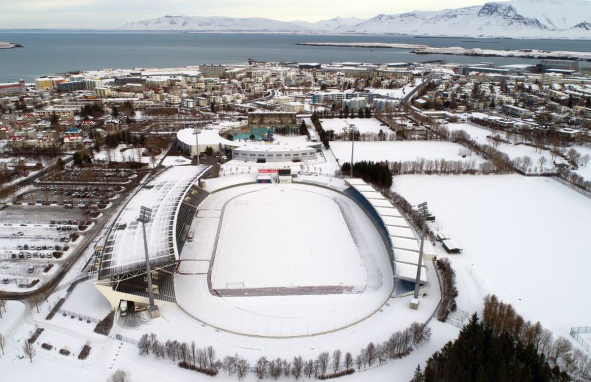 ISLANDA - ROMÂNIA // EXCLUSIV Islandezii au stat de vorbă cu GSP: „Terenul nu va fi bun, dar tot aici jucăm și noi” + „Knattspyrnufelag e cea mai bună echipă de la noi, a voastră care e?”
