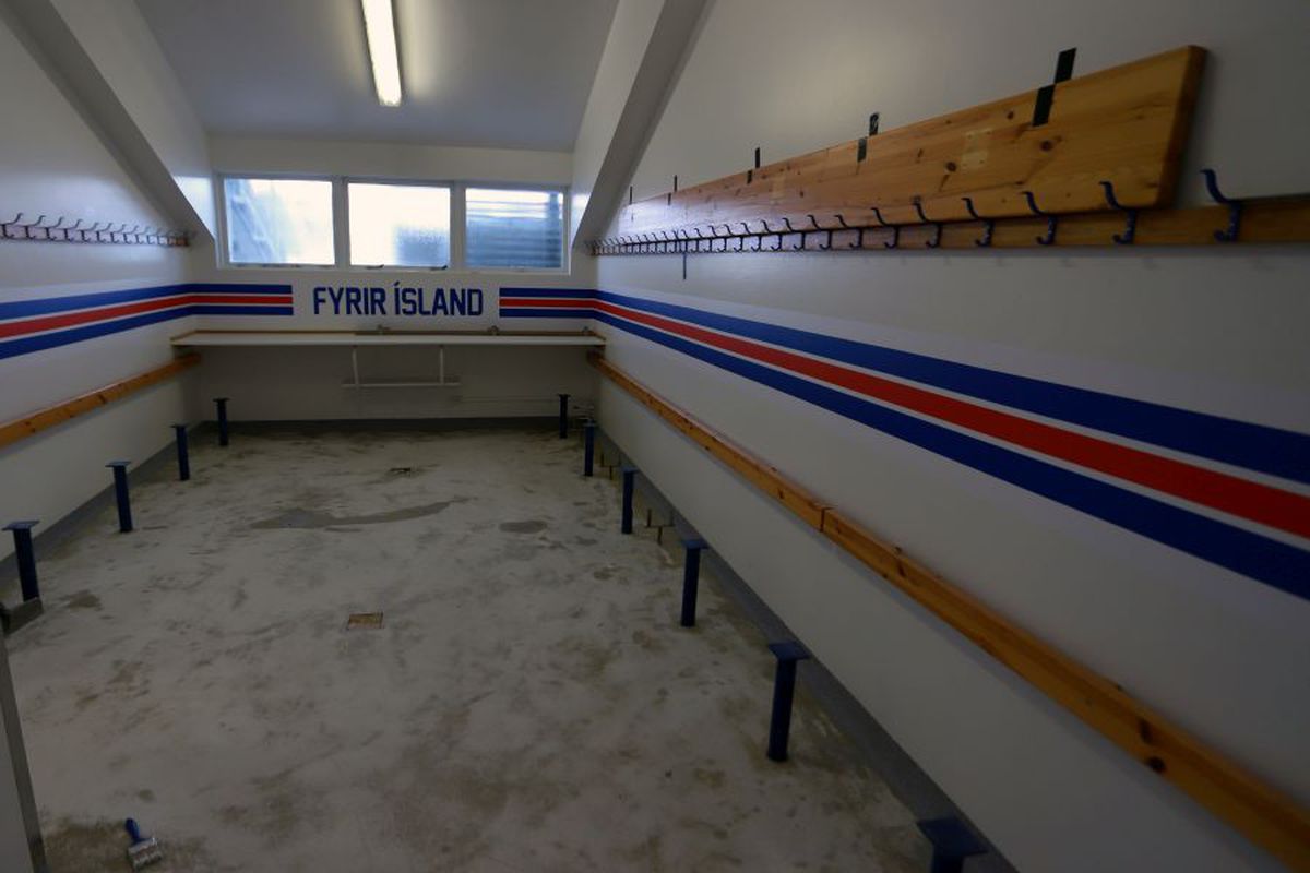 ISLANDA - ROMÂNIA // EXCLUSIV Islandezii au stat de vorbă cu GSP: „Terenul nu va fi bun, dar tot aici jucăm și noi” + „Knattspyrnufelag e cea mai bună echipă de la noi, a voastră care e?”