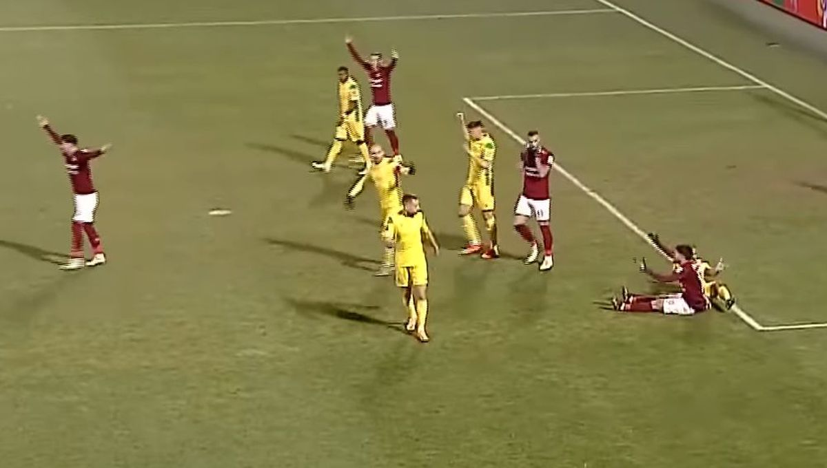 Feșnic, penalty-uri nedate în Mioveni - Rapid