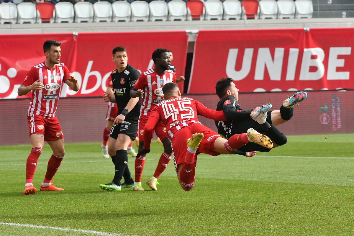 Sepsi - Hermannstadt 2-1, în primul meci al zilei în Superligă » Gazdele s-au impus chiar și în inferioritate numerică