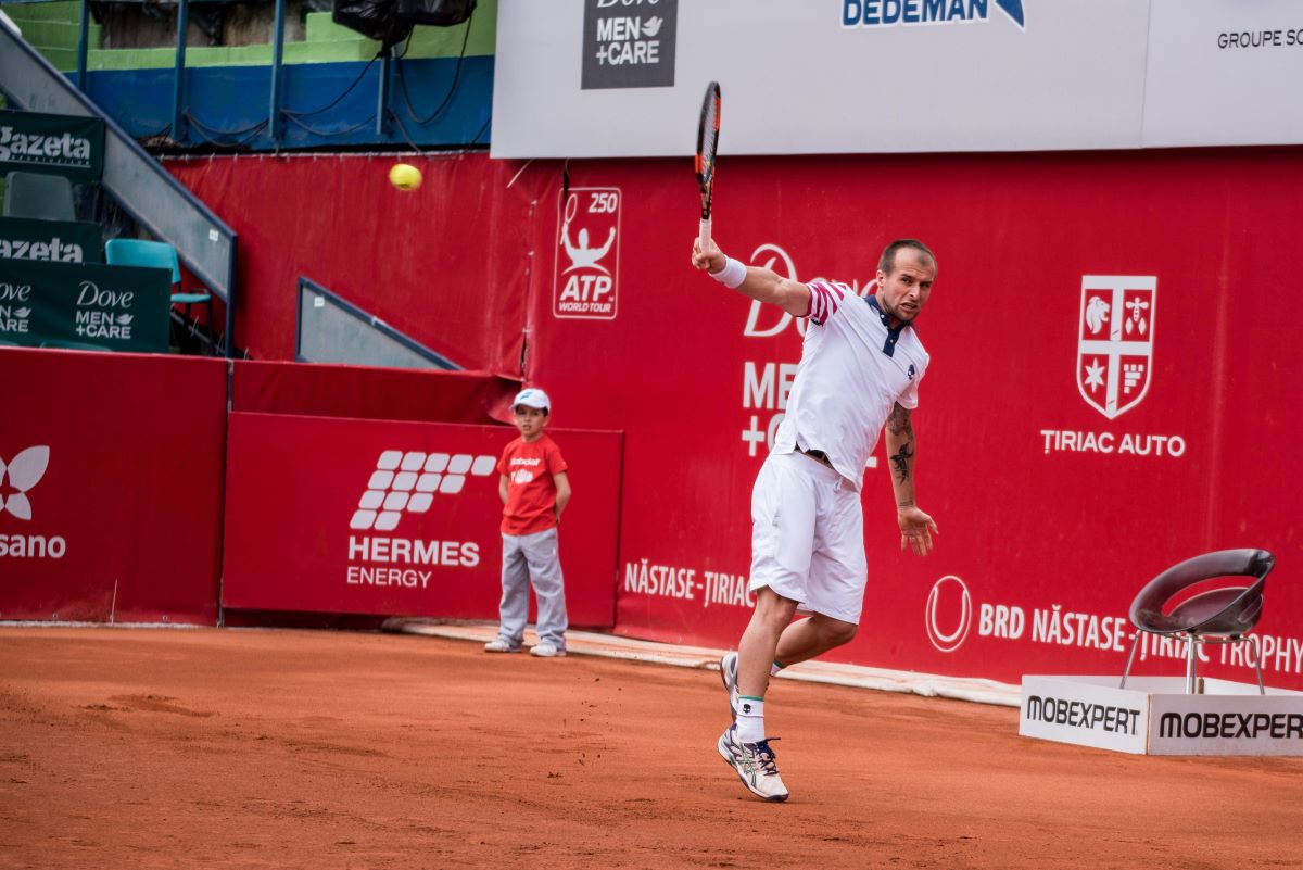 Reverul cu o mână români Pavel, Hănescu, Ungur, Pescariu, Copil, Mergea