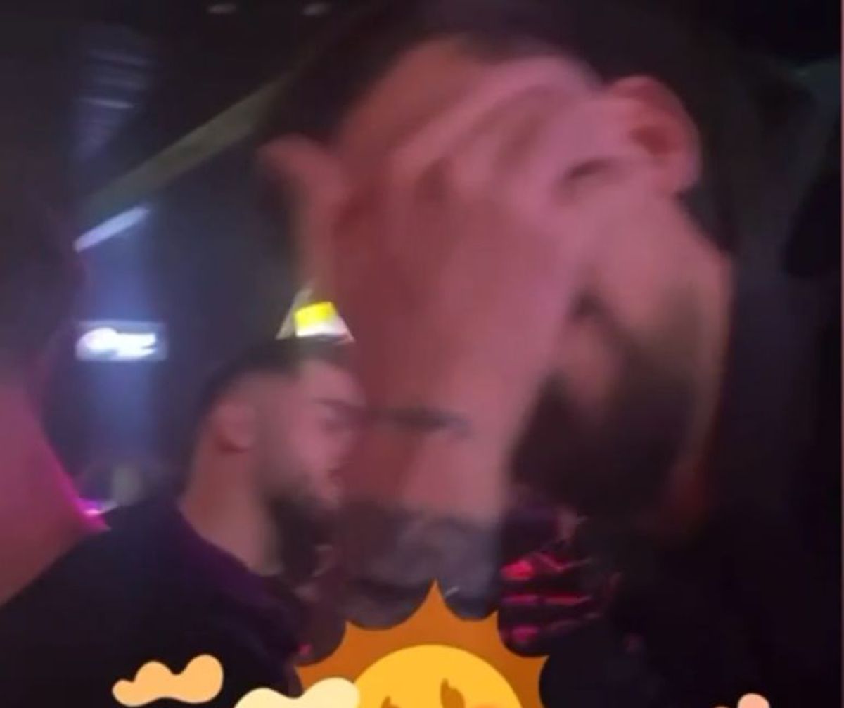 Noi imagini cu Alexandru Albu în club » Pe ce ritmuri dansa mijlocașul Rapidului, imediat după eșecul de la Iași