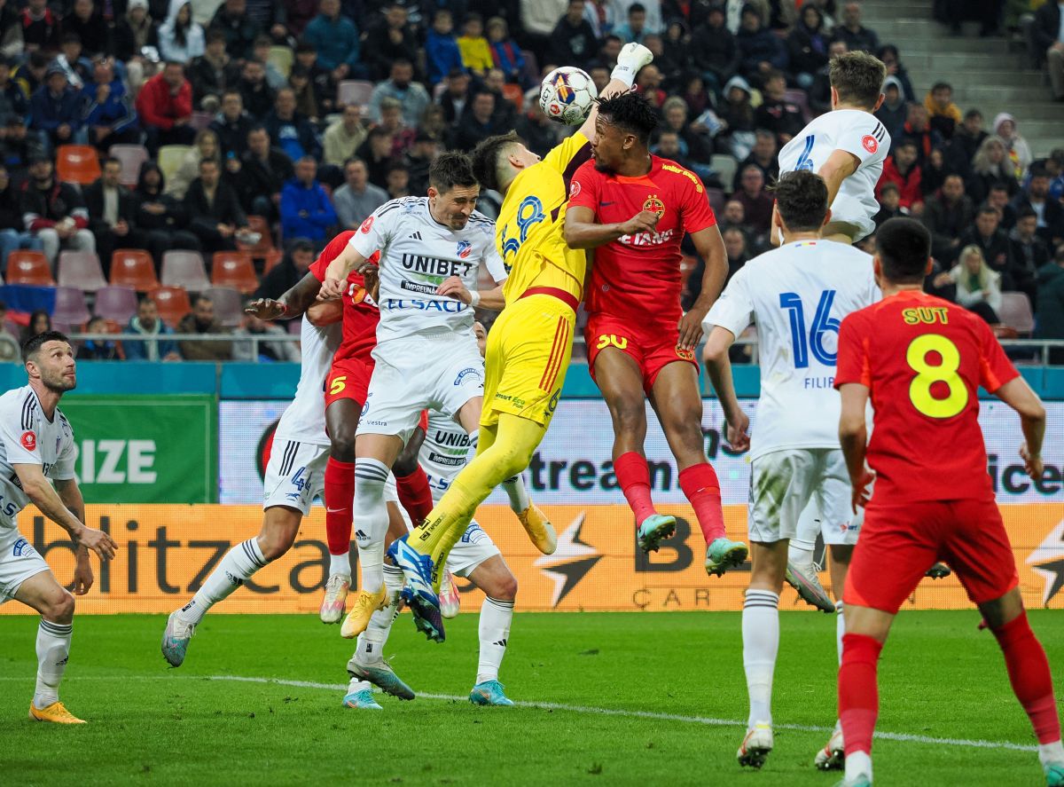 Note GSP după FCSB - FC Botoșani 3-2 » „Așa nu!”. Fotbalistul roș-albaștrilor care a luat 2 + cum s-au descurcat vedetele liderului