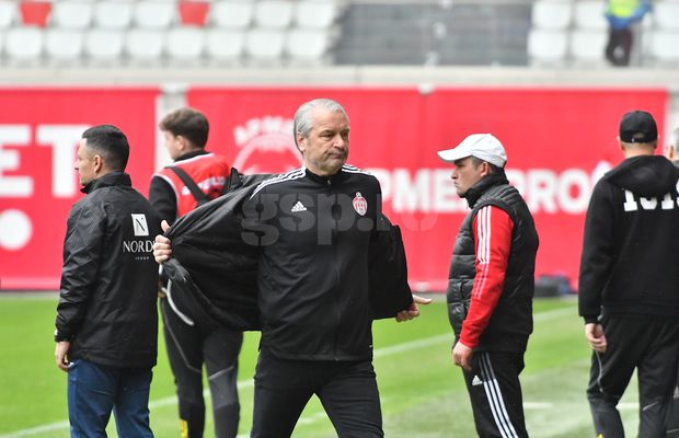 Storck a reacționat după a 5-a partidă fără victoria: „Toată lumea să își asume” + Ce a zis Neluțu Sabău